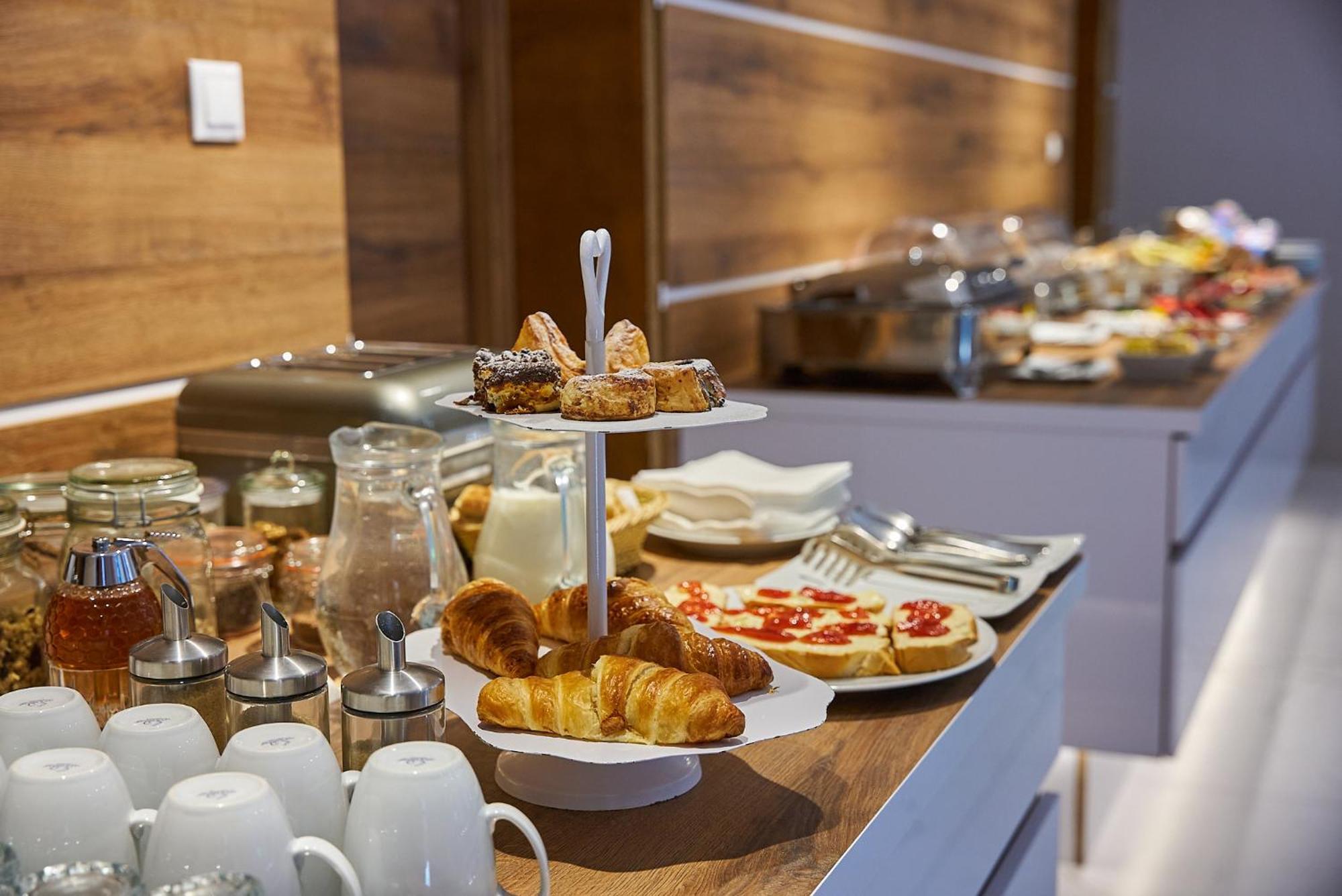 Dependance Patriot Trnava Hotel Ngoại thất bức ảnh